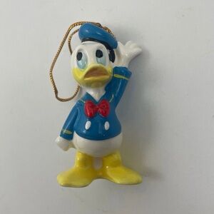 Vintage Donald Duck-3 Inch Ceramic Figurine Ornament Disney Japan. EUC
